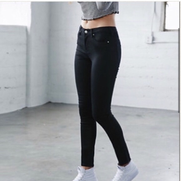 Bullhead Black Skinny Jeans size 26 - Picture 2 of 8